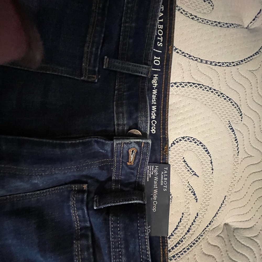Talbots Capris - Picture 2 of 5